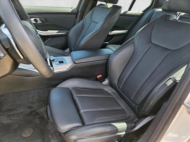 Used 2025 BMW 330i xDrive Sedan AWD/4WD image 12