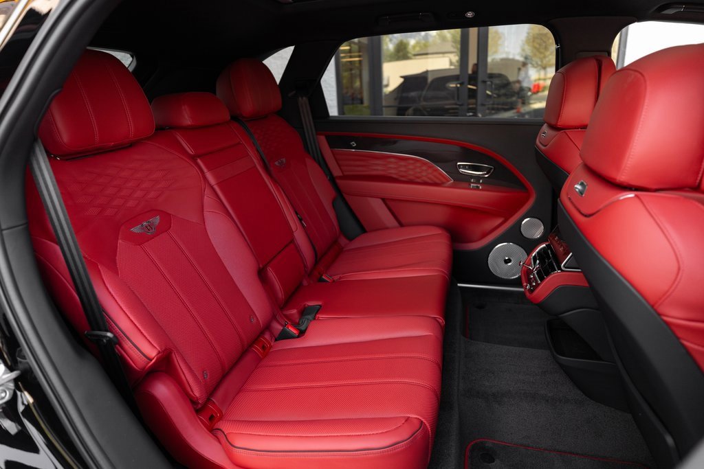 New 2025 Bentley Bentayga Extended Wheelbase image 28