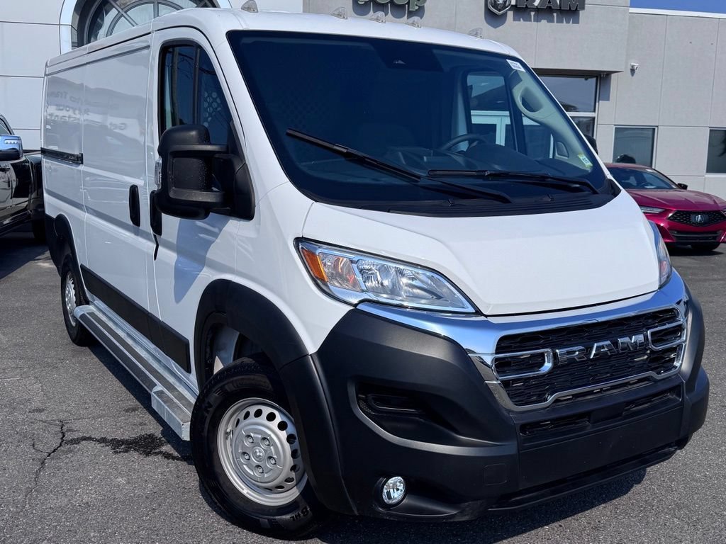 Used 2025 RAM ProMaster 2500 w/ U-Haul Equipment Group FWD image 1