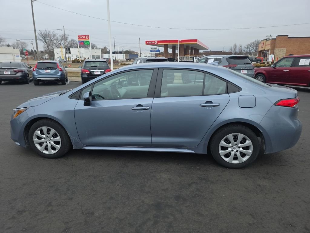 Used 2023 Toyota Corolla LE w/ Carpet Mat Package (TMS) image 9