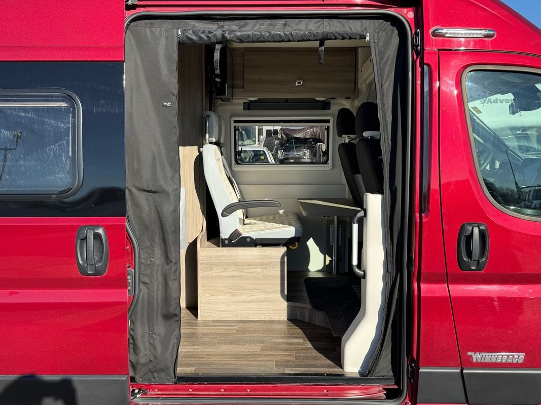 Used 2022 RAM ProMaster 3500 w/ Premium Convenience Group FWD image 14