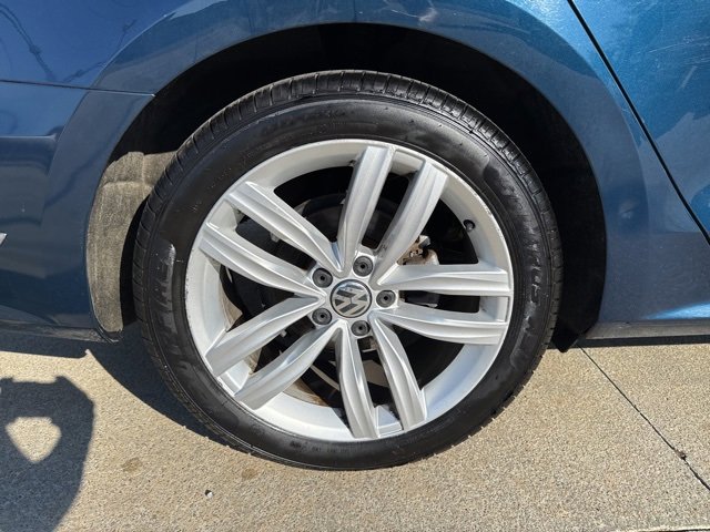 Used 2019 Volkswagen Passat 2.0T Wolfsburg image 51