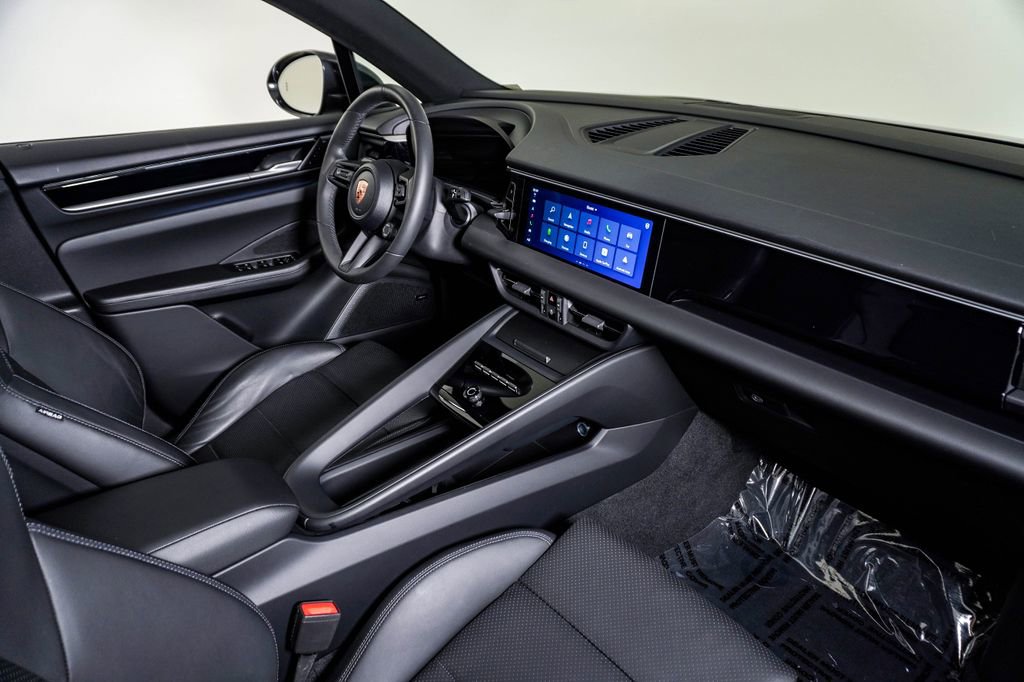 Certified 2025 Porsche Macan 4S Electric image 13