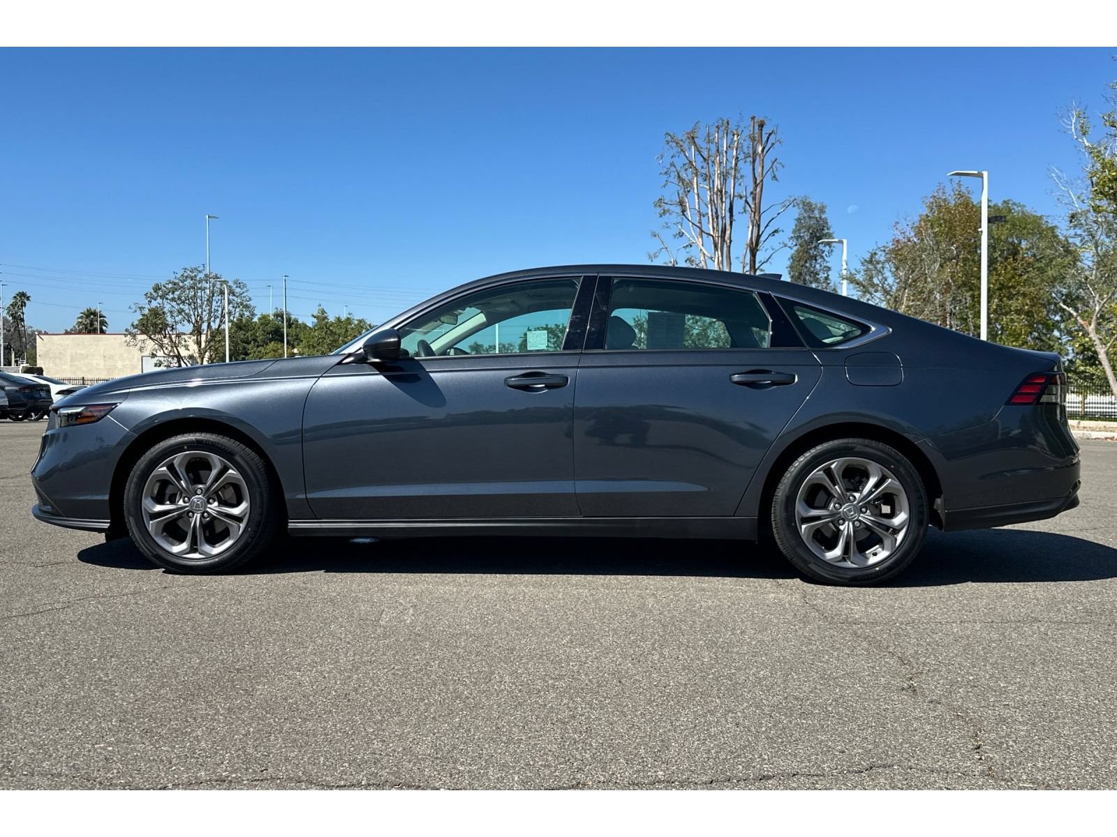 Used 2024 Honda Accord EX image 2