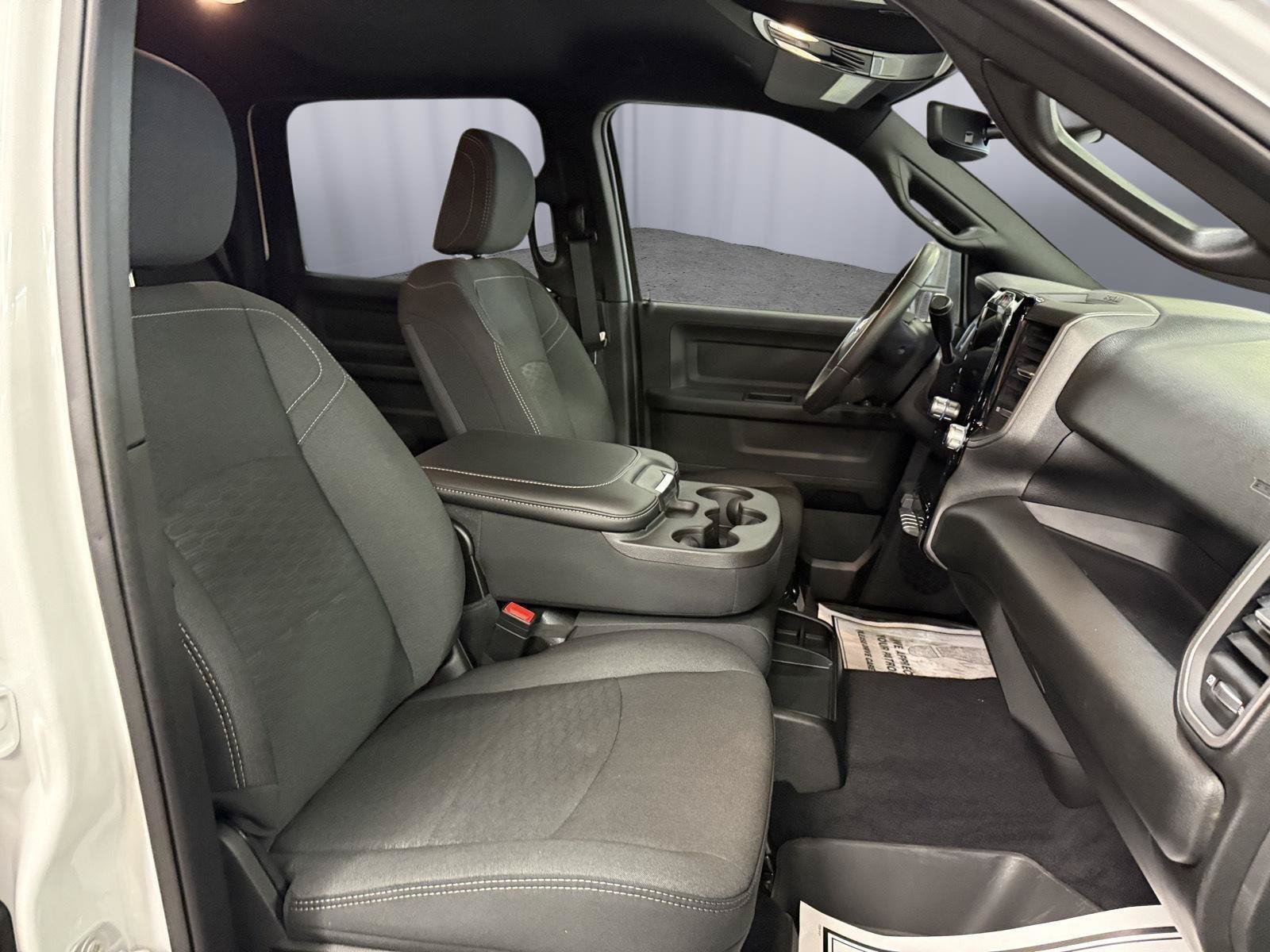 New 2026 RAM 3500 Tradesman AWD/4WD image 32