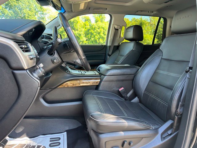 Used 2015 GMC Yukon Denali w/ Premium Package AWD/4WD image 11