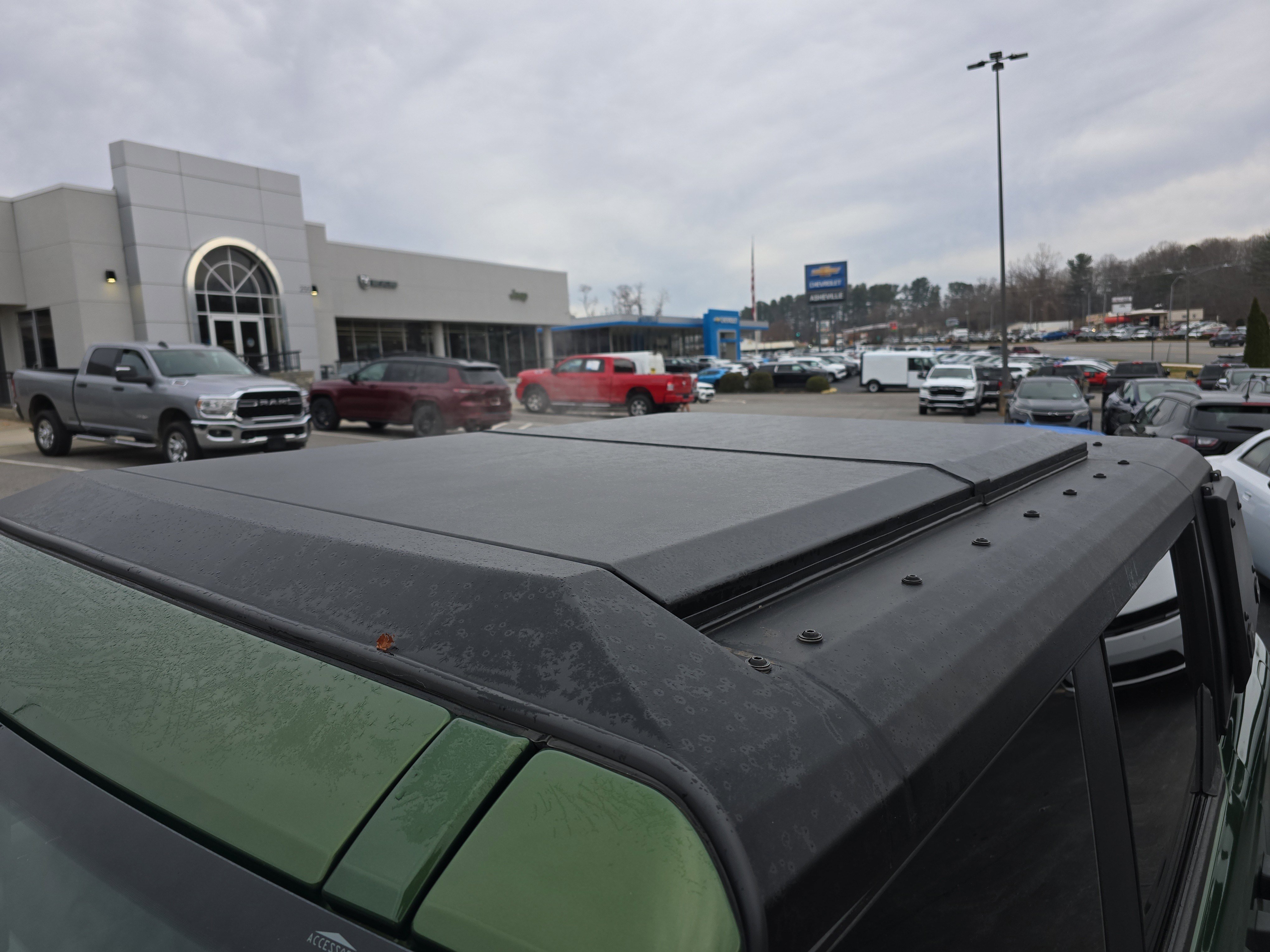 Used 2023 Ford Bronco Badlands image 12