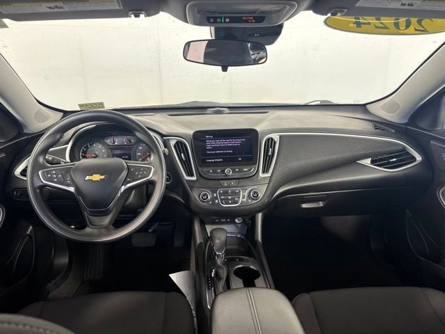Used 2024 Chevrolet Malibu LT FWD image 18
