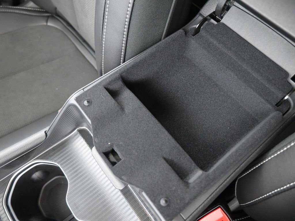 New 2025 Jeep Grand Cherokee L Altitude image 4