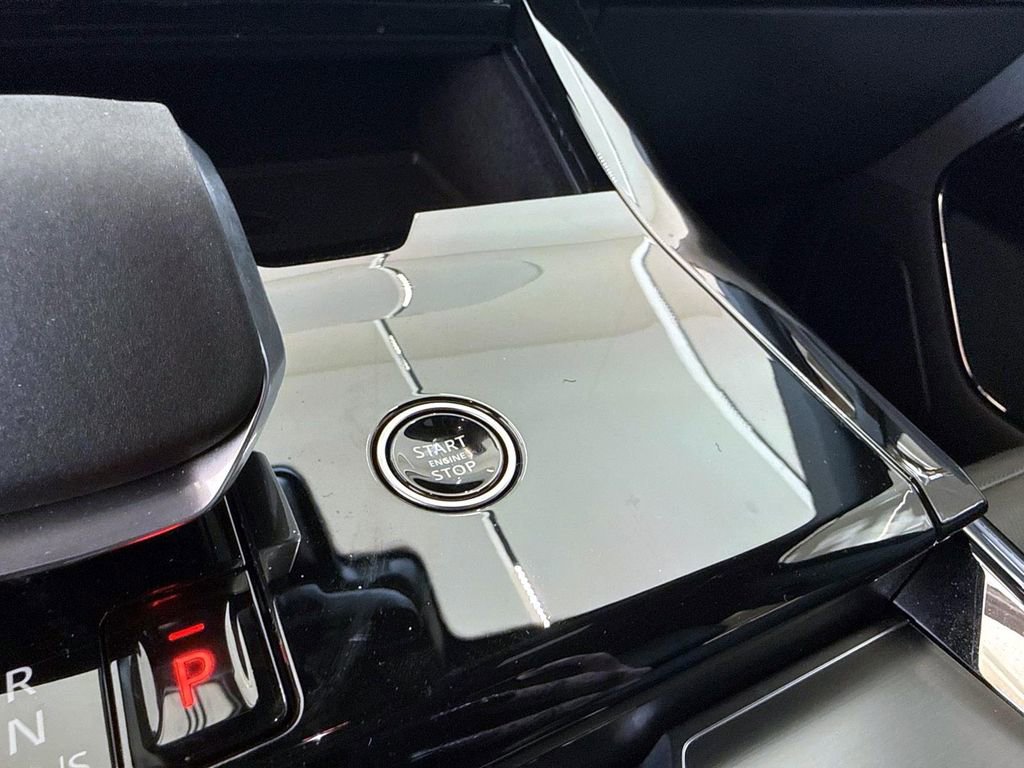 New 2025 Land Rover Range Rover Sport Dynamic SE image 31
