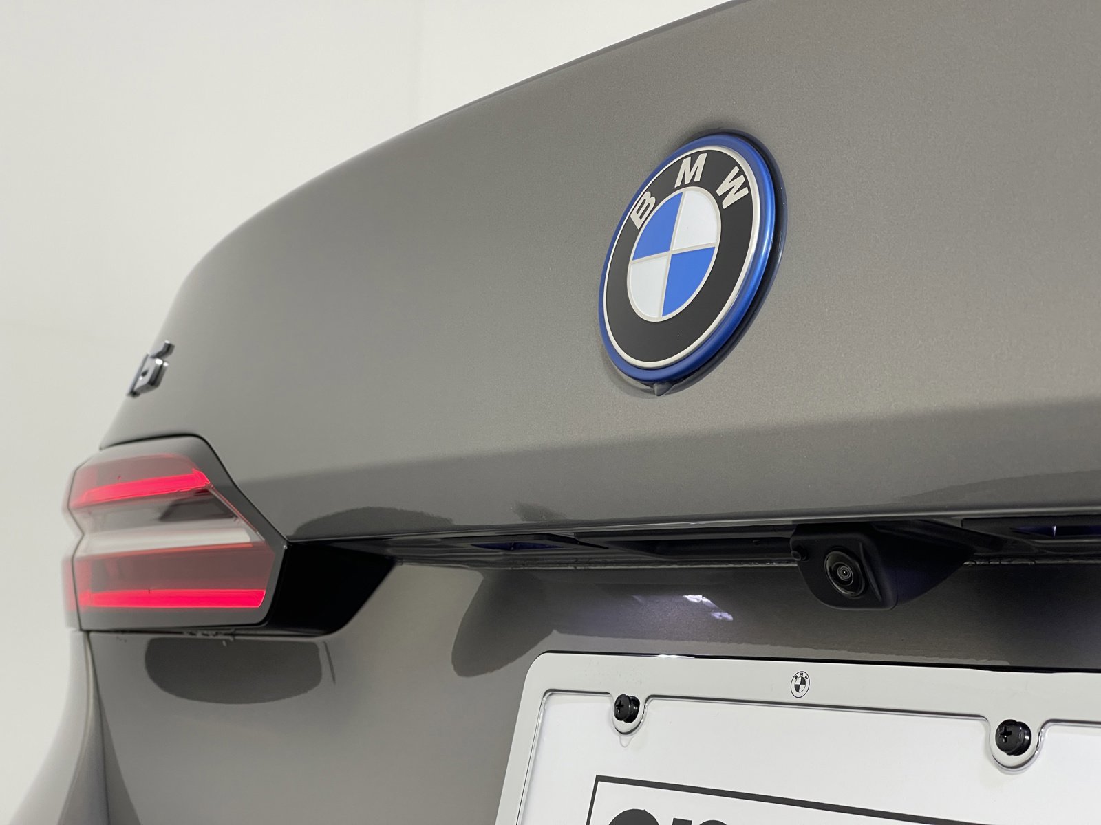 New 2024 BMW i5 eDrive40i w/ Premium Package image 15