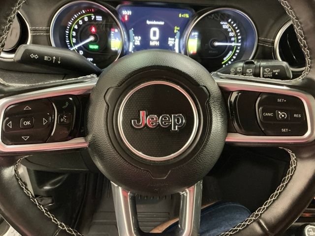 Used 2022 Jeep Wrangler Unlimited Sahara w/ Cold Weather Group AWD/4WD image 31