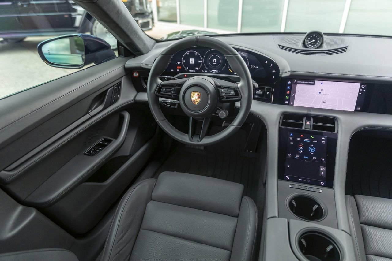 Used 2022 Porsche Taycan GTS AWD/4WD image 39