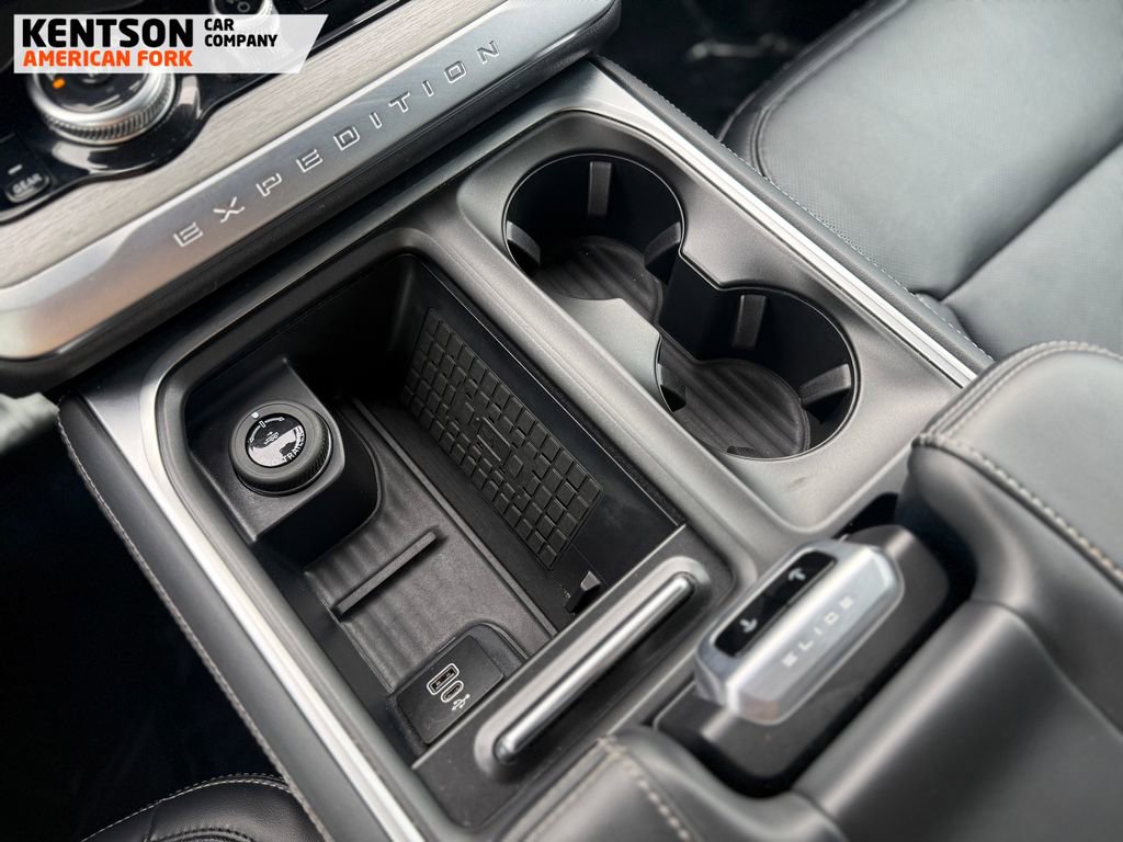 Used 2025 Ford Expedition Platinum AWD/4WD image 27