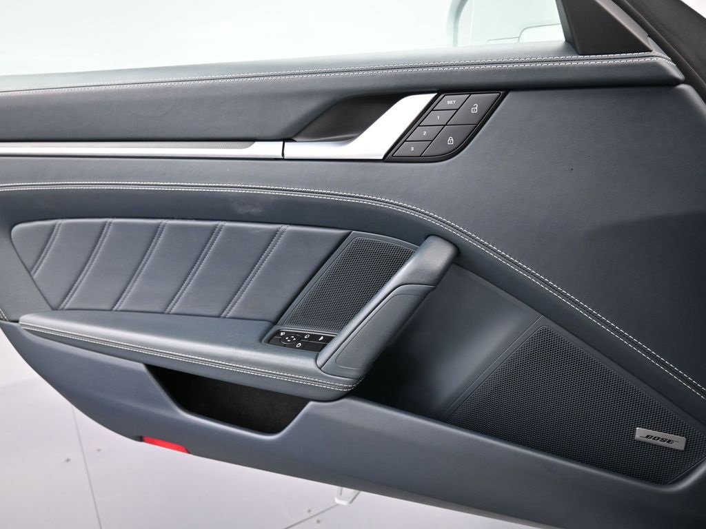 Used 2022 Porsche 911 Turbo S image 31