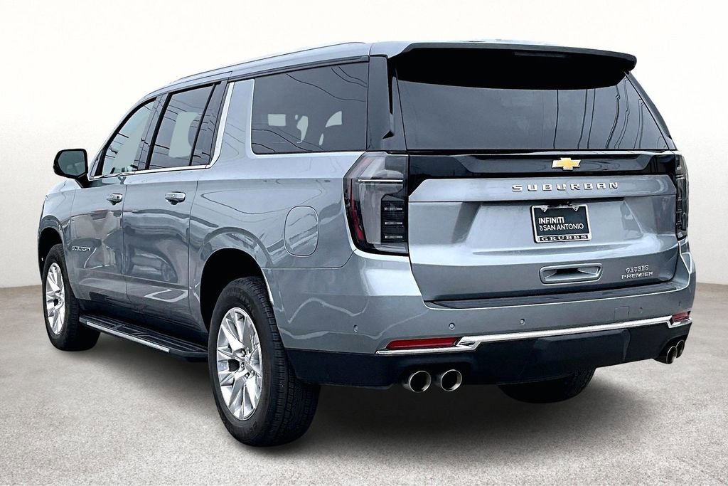 Used 2025 Chevrolet Suburban Premier image 15
