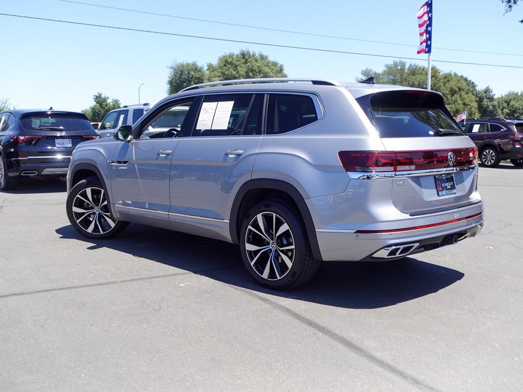 Used 2024 Volkswagen Atlas SEL Premium R-Line AWD/4WD image 9