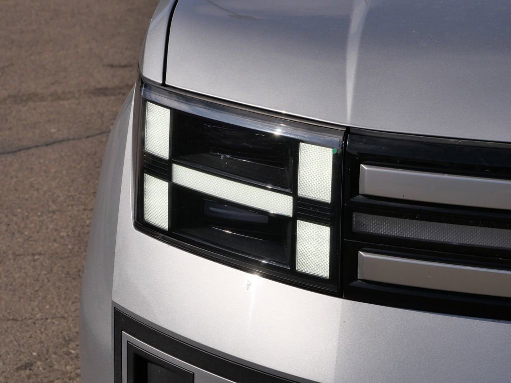 Used 2025 Hyundai Santa Fe SEL image 3