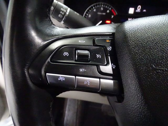 Certified 2023 Cadillac XT4 Luxury w/ Cold Weather Package image 7