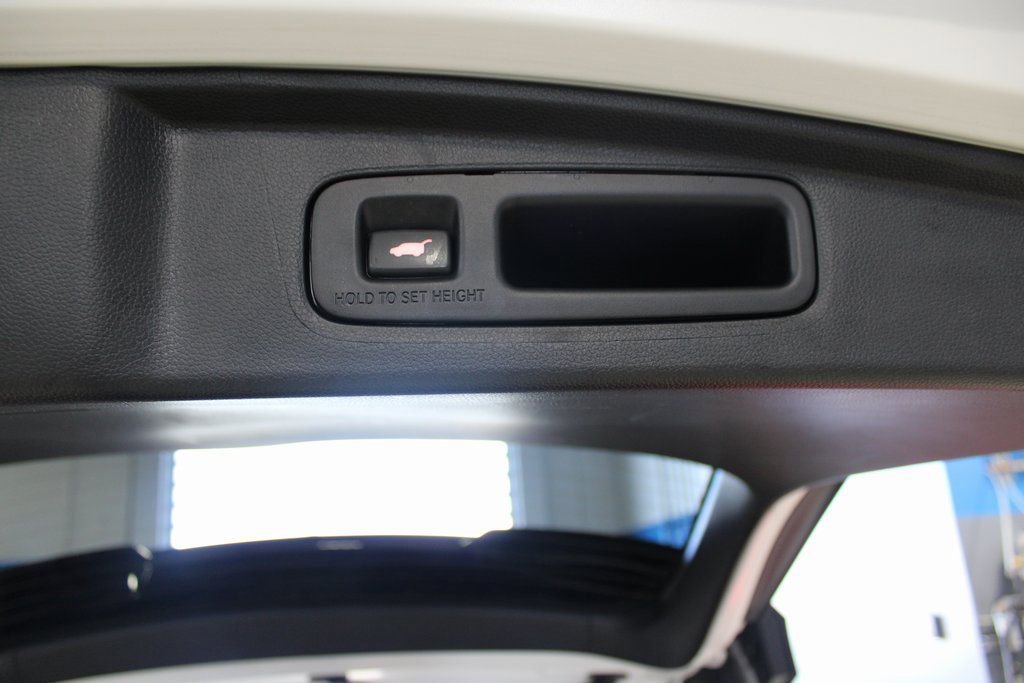 Used 2025 Honda CR-V Sport Touring image 46