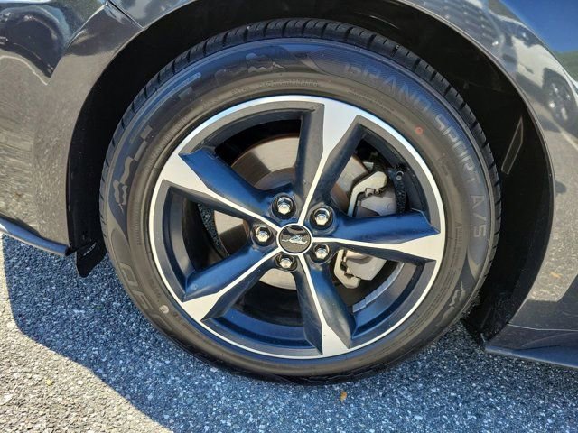 Used 2022 Ford Mustang EcoBoost image 17