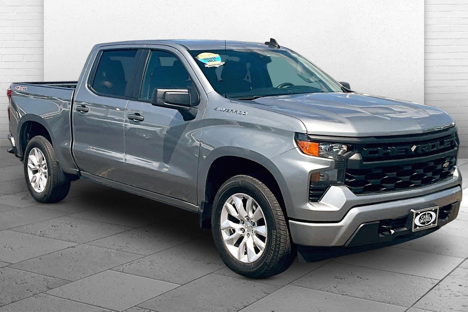 Used 2023 Chevrolet Silverado 1500 Custom AWD/4WD image 1