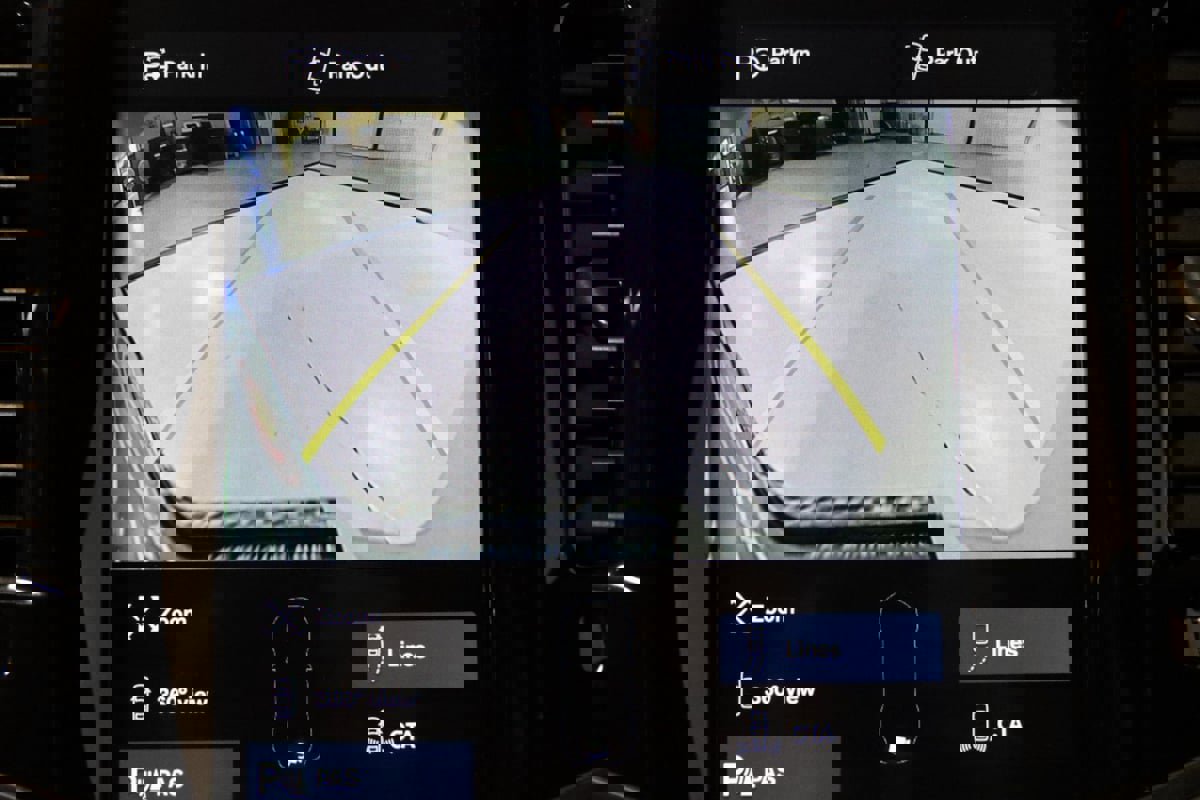 Used 2018 Volvo XC90 T6 Inscription w/ Convenience Package image 21