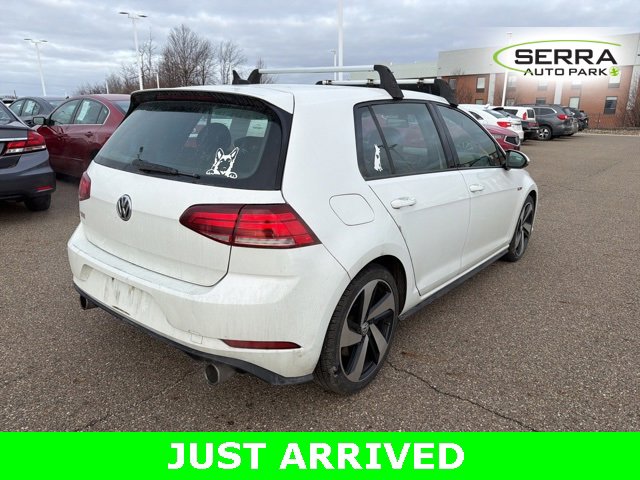 Used 2020 Volkswagen Golf 4-Door image 3