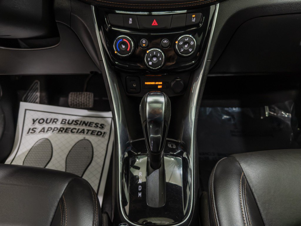 Used 2020 Chevrolet Trax Premier FWD image 31