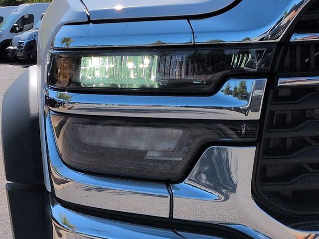 New 2026 RAM 4500 4x4 Crew Cab DRW image 9