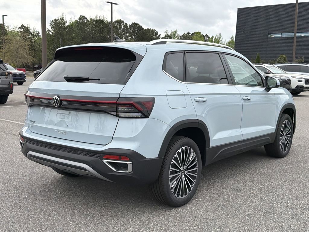 New 2026 Volkswagen Taos SE image 5