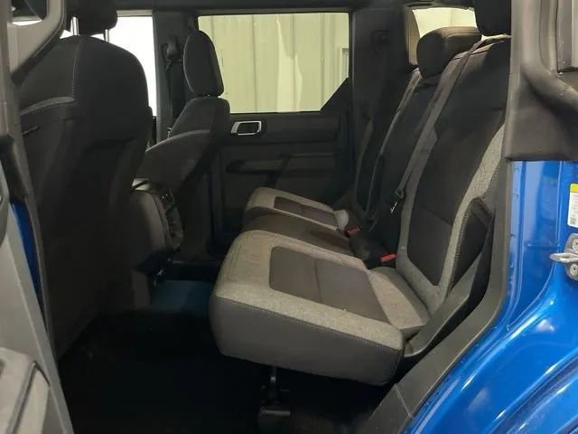 Used 2025 Ford Bronco Big Bend image 12