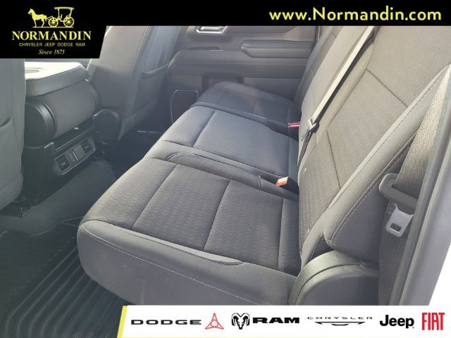 Used 2025 Chevrolet Silverado 2500 LT w/ Convenience Package AWD/4WD image 18