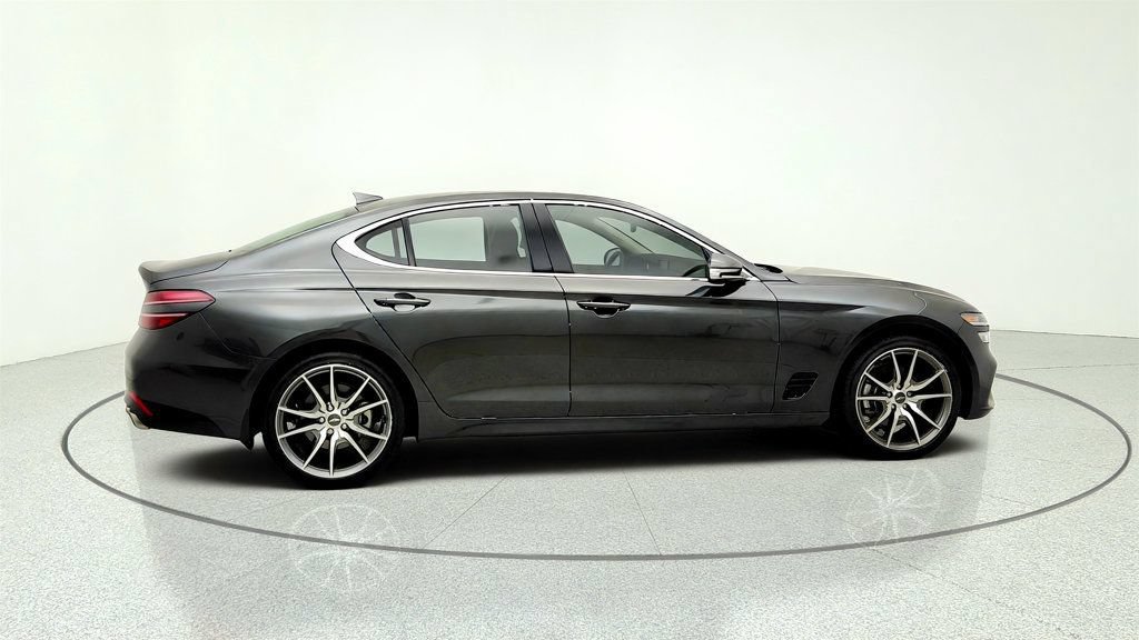 Used 2023 Genesis G70 2.0T AWD/4WD image 4
