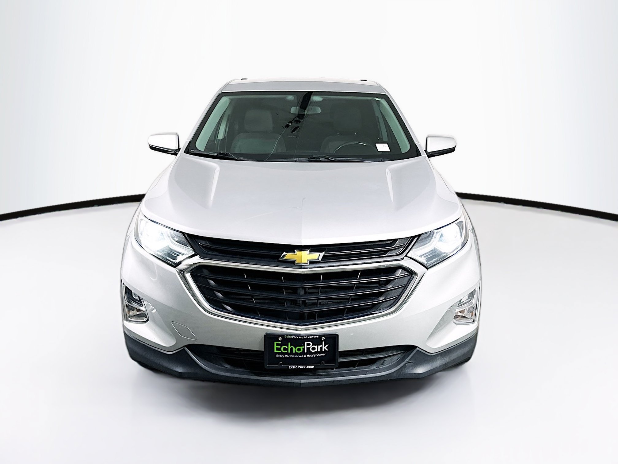 Used 2018 Chevrolet Equinox LT FWD image 2