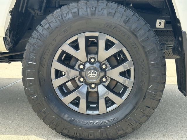 Used 2023 Toyota Tacoma SR5 w/ Technology Package AWD/4WD image 10