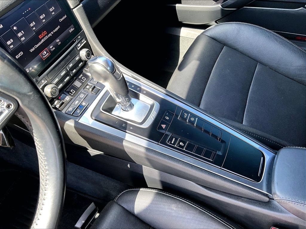 Certified 2018 Porsche 718 Cayman S RWD image 17