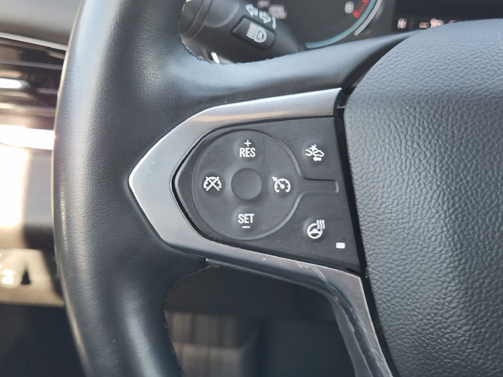 Used 2023 Chevrolet Traverse LT FWD image 28