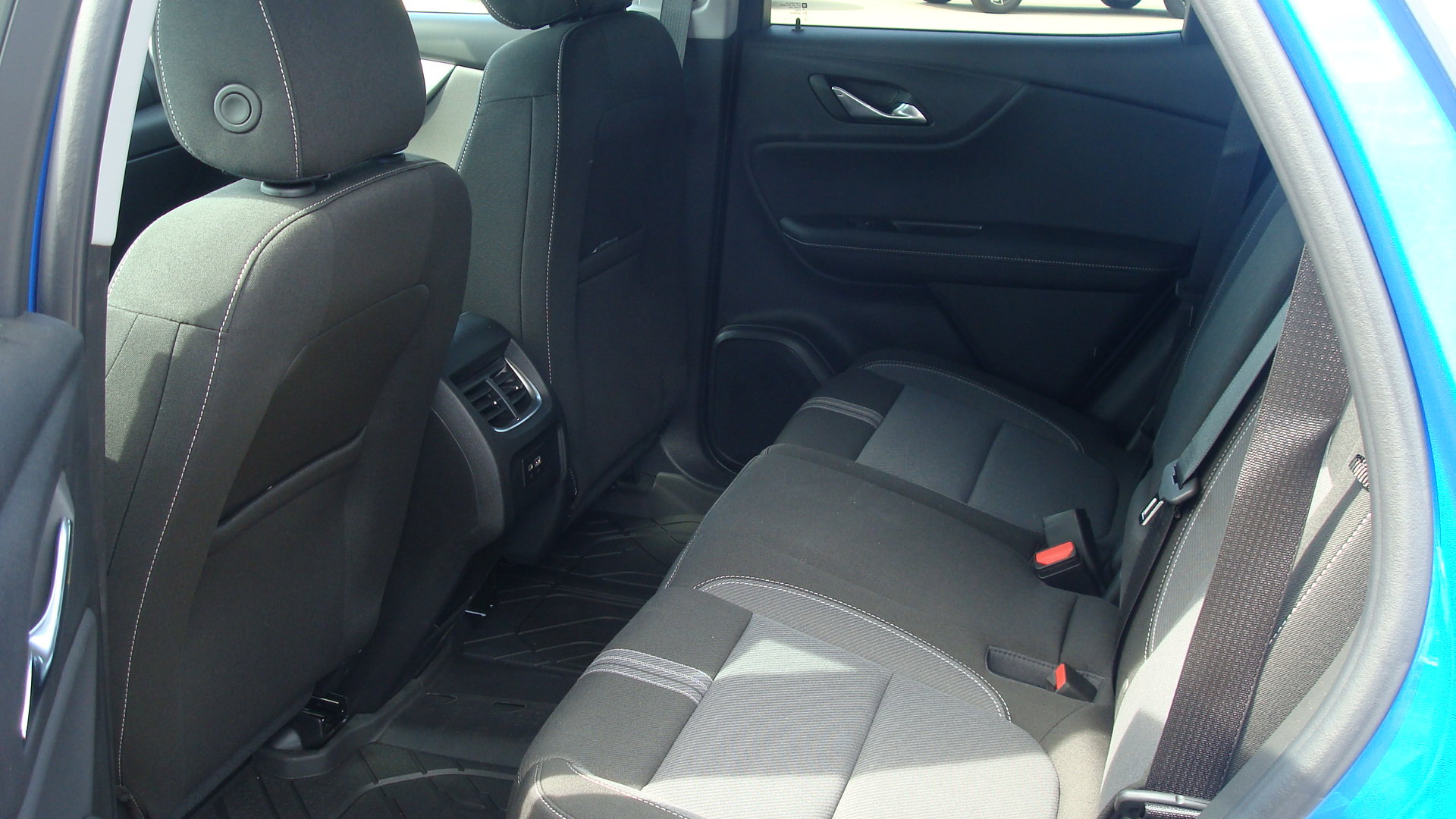 New 2026 Chevrolet Blazer LT w/ Convenience Package AWD/4WD image 7