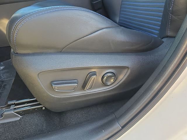 Used 2022 Toyota RAV4 XSE image 63