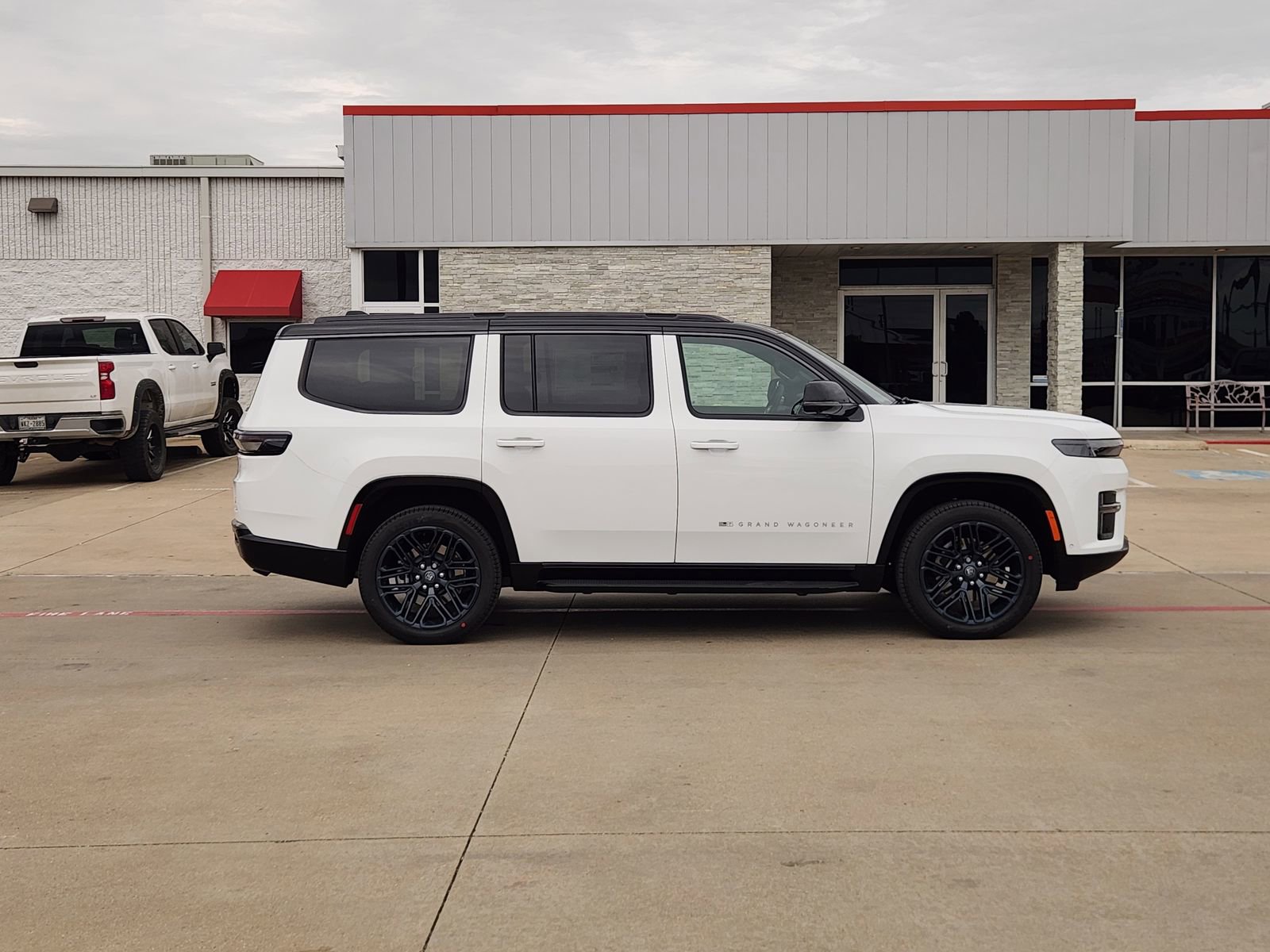 New 2026 Jeep Grand Wagoneer 4WD image 7