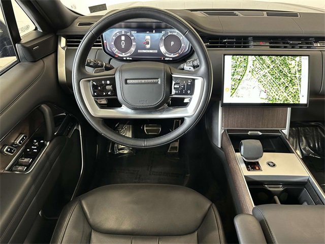 Used 2024 Land Rover Range Rover SE image 4
