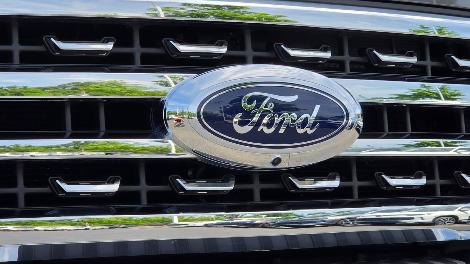 Used 2024 Ford F350 Lariat w/ Chrome Package AWD/4WD image 23