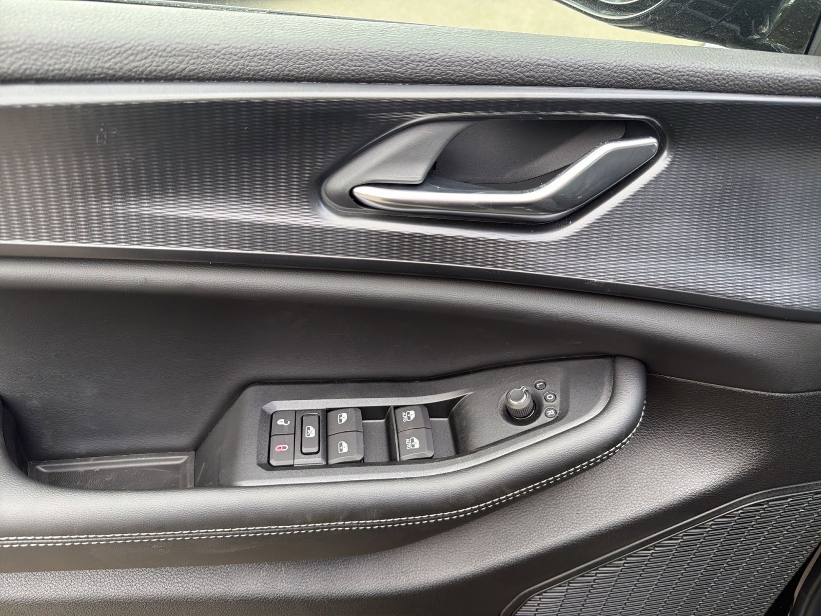 New 2025 Jeep Grand Cherokee Laredo image 15