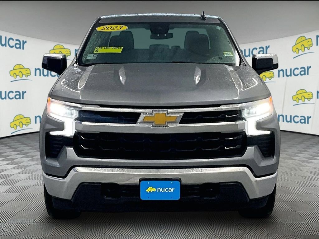 Used 2023 Chevrolet Silverado 1500 LT AWD/4WD image 2