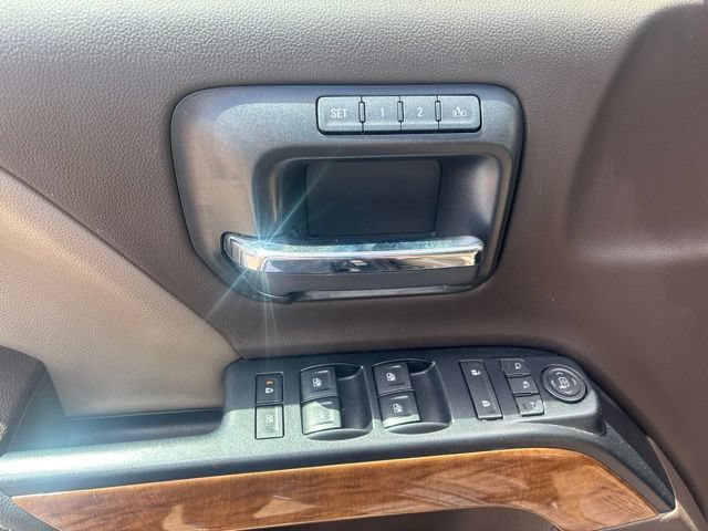 Used 2017 Chevrolet Silverado 1500 LTZ w/ LTZ Plus Package AWD/4WD image 9