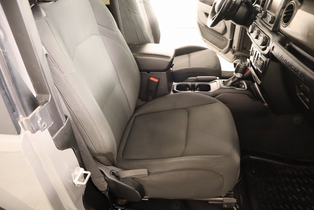 Used 2020 Jeep Wrangler Sport image 13