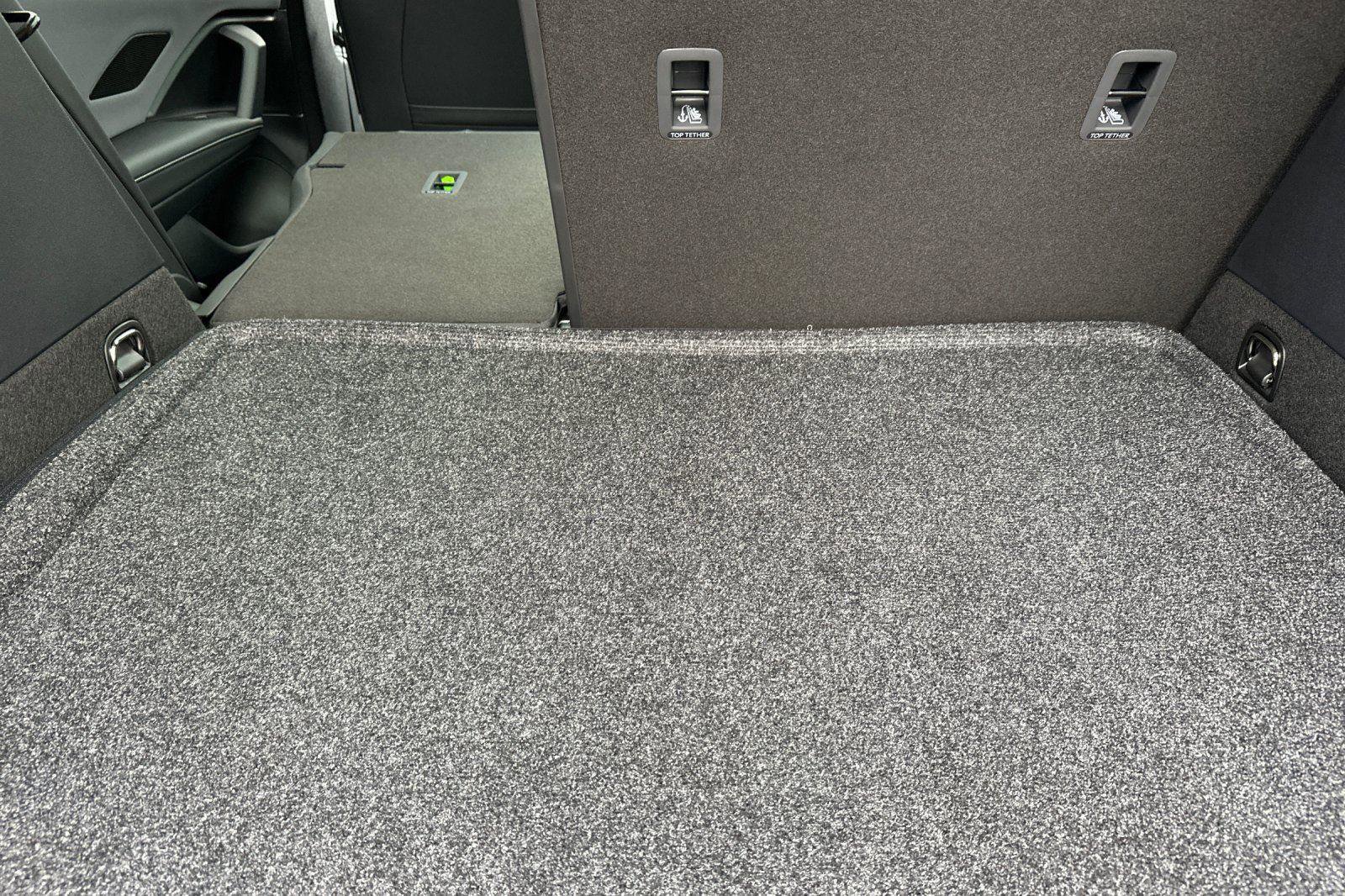 New 2026 Volkswagen Tiguan SE image 14