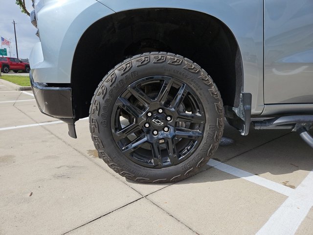 Used 2024 Chevrolet Silverado 1500 LT Trail Boss w/ Convenience Package II image 22