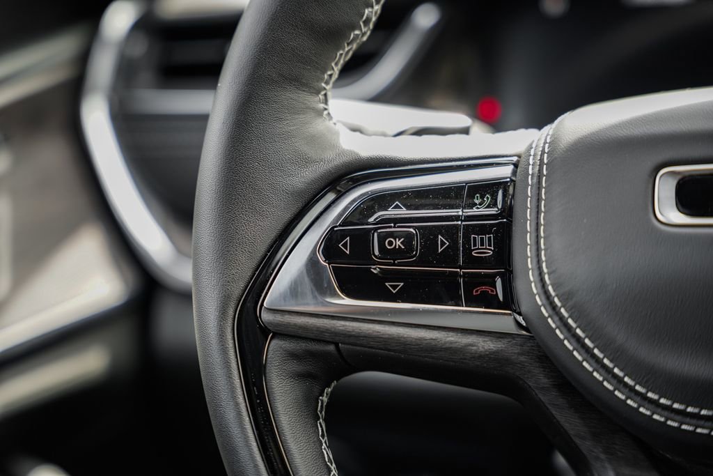 New 2025 Jeep Grand Cherokee Overland w/ Adv Protech Group III image 29